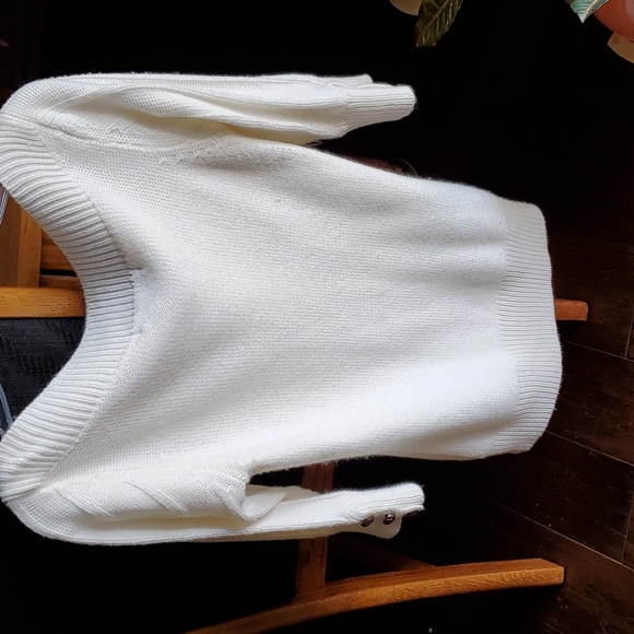 Charlotte Russe Medium Top - Picture 2 of 4